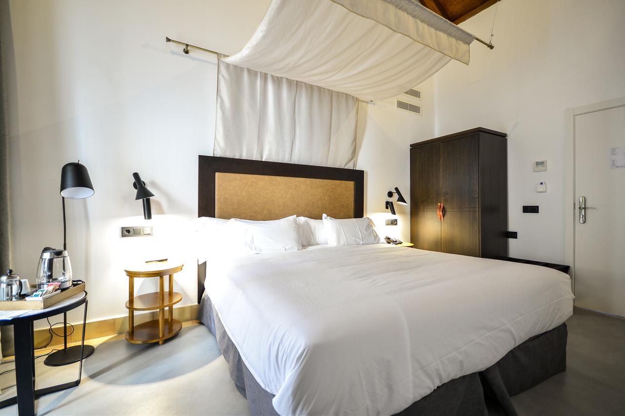 Hotel Legado Alcazar (Adults Only) Seville Exterior photo