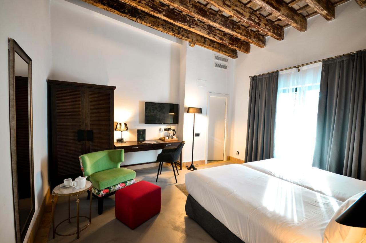 Hotel Legado Alcazar (Adults Only) Seville Exterior photo